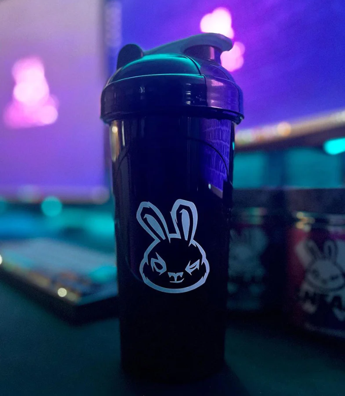 Sneak Monochrome Shaker